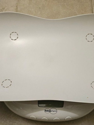 Bebe Pharm Digital Baby Scale like new, up to 30kg, removable tray