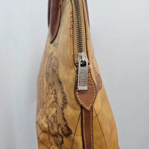 Alviero Martini 1a Classe handbag like new, brown