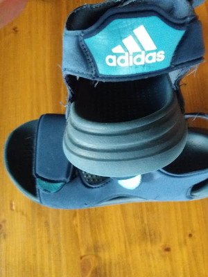 Adidas 33 summer sandals for boys