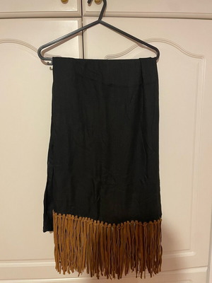 Scarf black-brown lightly used