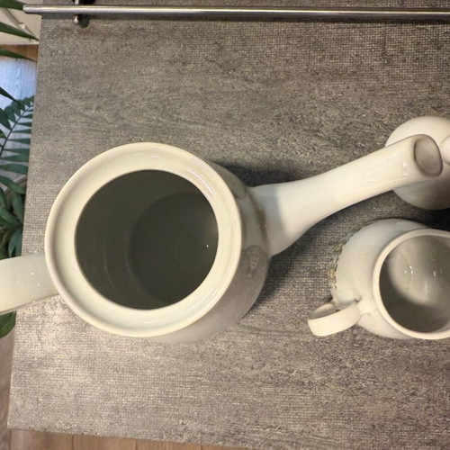 Teapot and creamer set like new, vintage Bulgarian porcelain