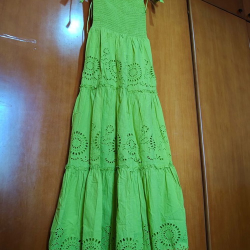 Summer dresses bundle used, 4 dresses, 1 cardigan, 1 leggings, sizes S-M