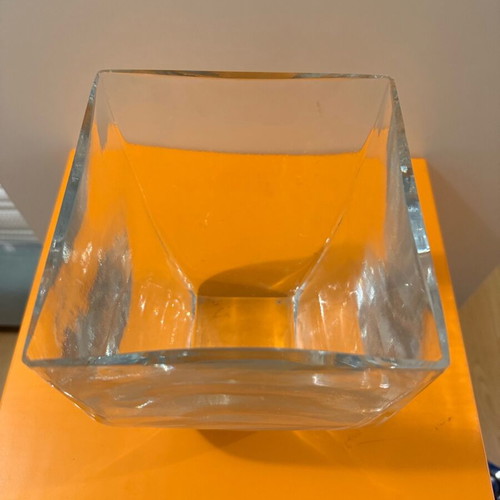 Glass square vase used, impressive and heavy