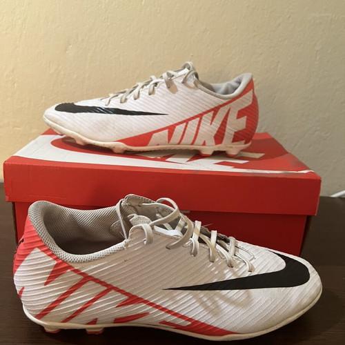 Nike Mercurial football boots size 43, white black red