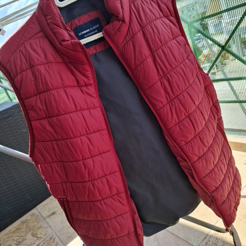 Sleeveless jacket red/bordeaux men's Medium like new from LC Waikiki