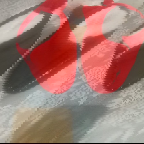 Βρεφικά παντοφλάκια Zara home νούμερο 18-19 καινούργια με Άγιο Βασίλη