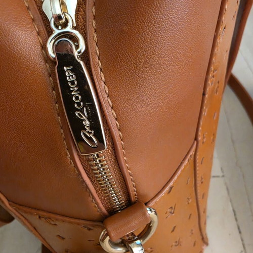 Axel bag