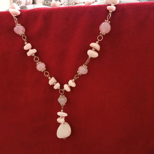 Necklace with semi-precious stones like new, rose quartz and amethyst