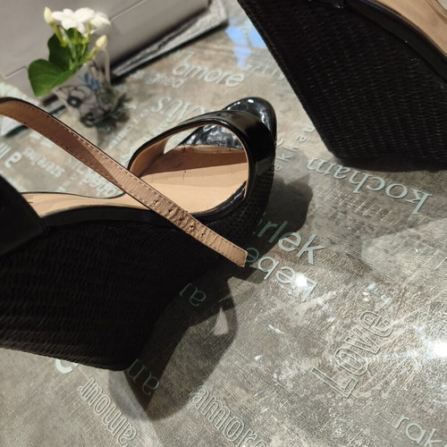Fullah Sugah women's patent leather 15cm heels used, black