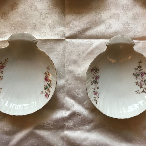 Set of 8 used porcelain plates/bowls D.F. Czechoslovakia