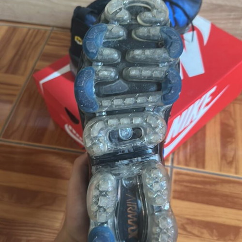 Nike Vapor Max Plus sneakers size 41 like new black and blue