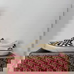  Black&White Vans