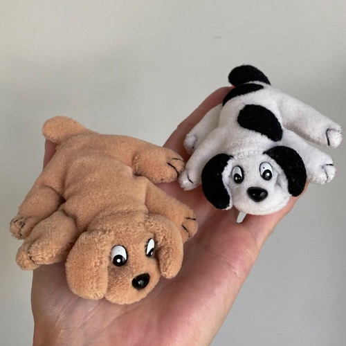 Pound Puppy set of 2 mini plush toys used, different colors