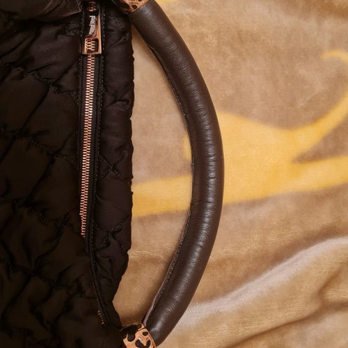 Folio shoulder bag like new brown