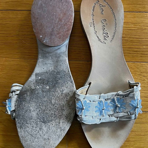 Don Ciccillo sandals used, silver with blue daisies, size 37