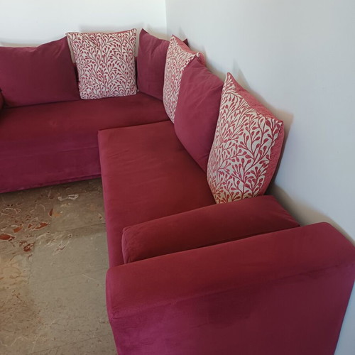 Corner sofa bed like new, burgundy with storage and cushions