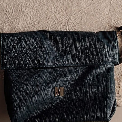 Modissimo crossbody bag like new, pleated fabric black and green