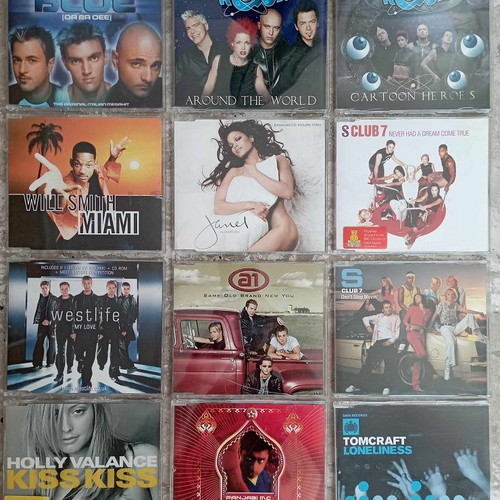 CD Single used, pack of 44 various authentic