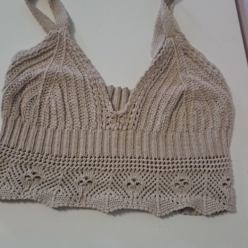 Handmade beige knitted top like new, size small
