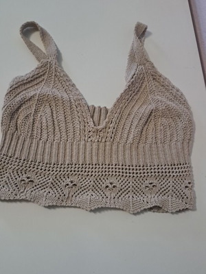 Handmade beige knitted top like new, size small