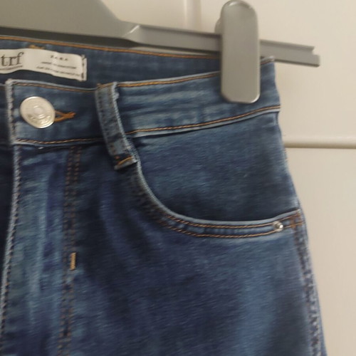 Zara TRF elastic jeans size 32 like new, blue