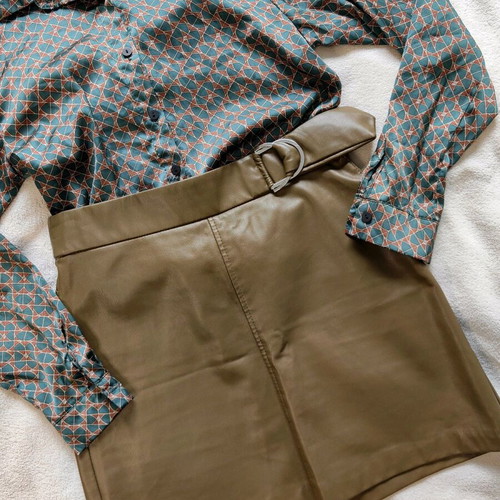 Zara eco leather green skirt, size M