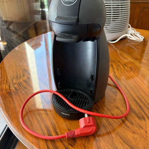 Dolce Gusto Espresso Machine like new