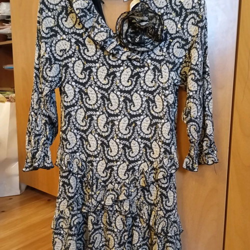 Girls dress H&M like new, size 9-10, black and white