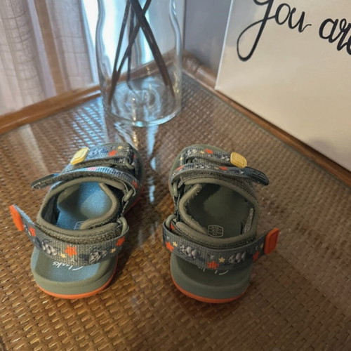 Clark’s children’s sandals, size 21