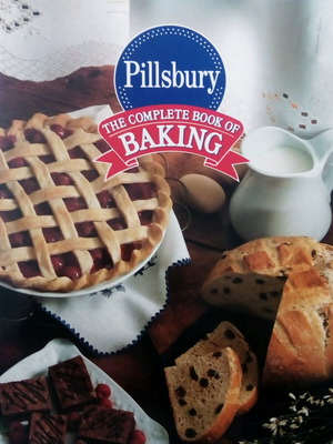 Pillsbury The Complete Book Of Baking new English baking book