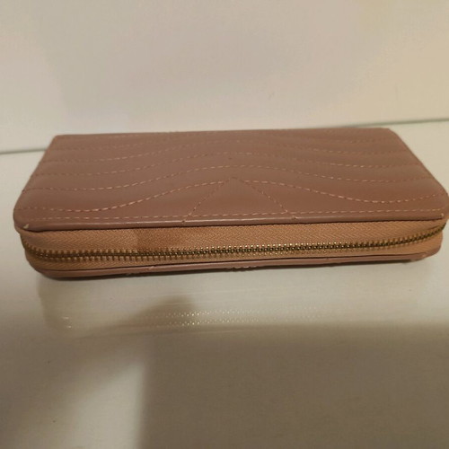 Women's wallet pink like new