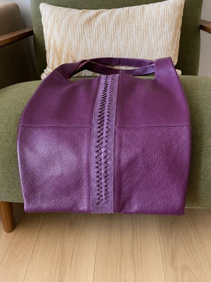 Park House shoulder bag like new, burgundy color