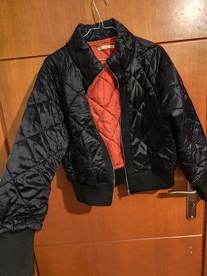 Jacket short quilted black size L like new