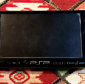 PSP 3004 με πρόβλημα μαζί με θήκη και 2GB κάρτα μνήμης