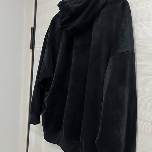 Women's sweatshirt