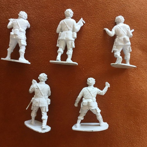 Airfix military figures set of 5 used