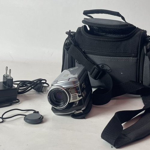 JVC Everio HDD Camcorder with 32x Optical Zoom and Samsonite Carrying Bag used