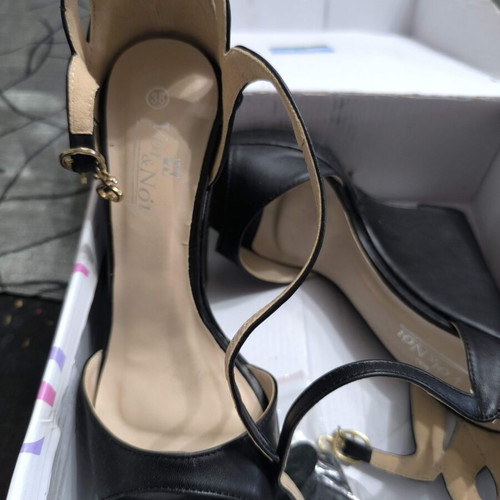Platform sandals, size 39, black