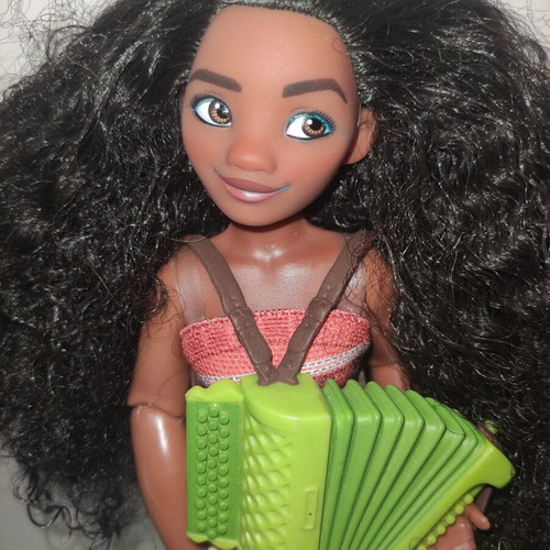 Moana Disney Store doll used, height 28 cm