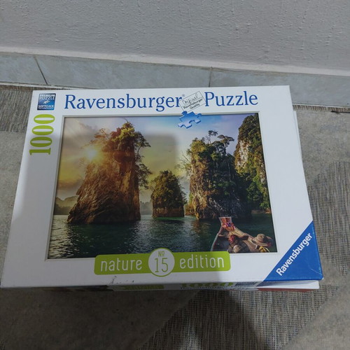 Ravensburger Puzzle 1000 pieces used