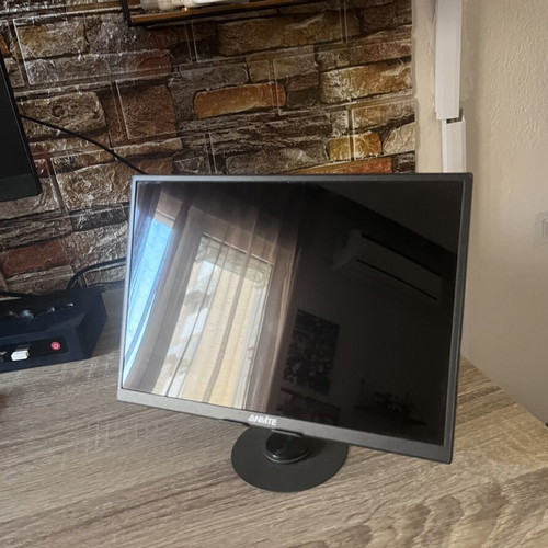 Anmite 10.5" portable monitor with stand and HDMI