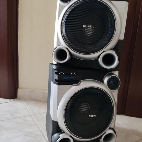 Speakers used for stereo system