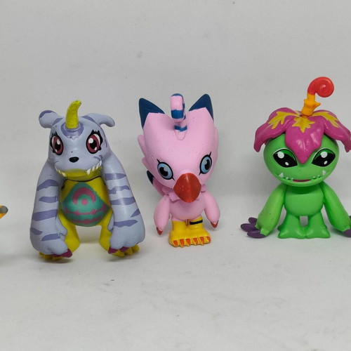 Digimon collectible figure set of 9 pieces like new