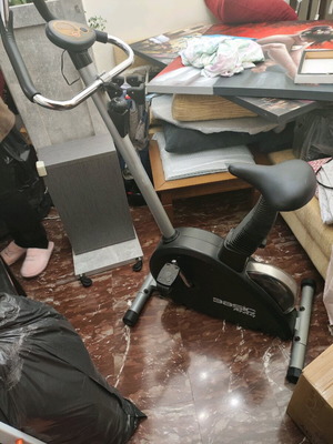 Exercise bike used, functional without screen