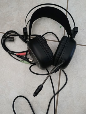 Havit wired computer headphones used