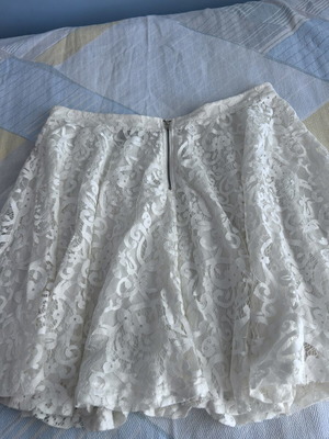 Lace skirt in A-line, like new