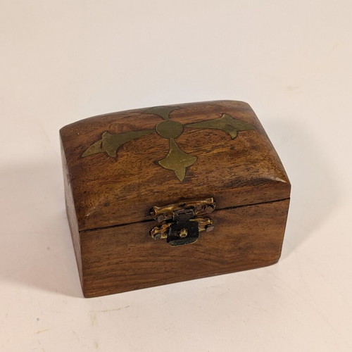 Wooden incense box used with bronze details 7.5x5x5.5cm