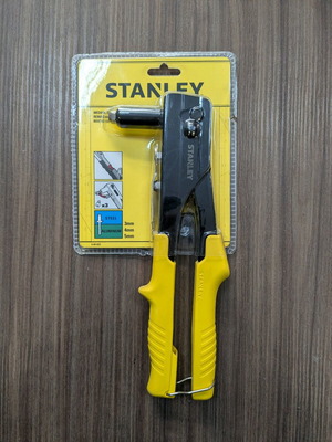 Stanley Hand Riveter New 0-69-833 Medium Use