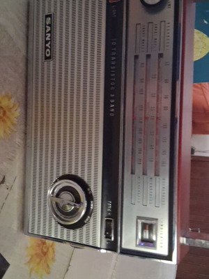 Sanyo portable radio used, vintage red wine color, 1970s