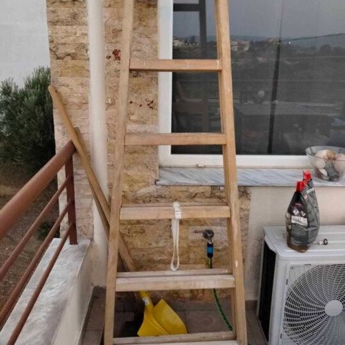 Wooden ladder 2.10 m